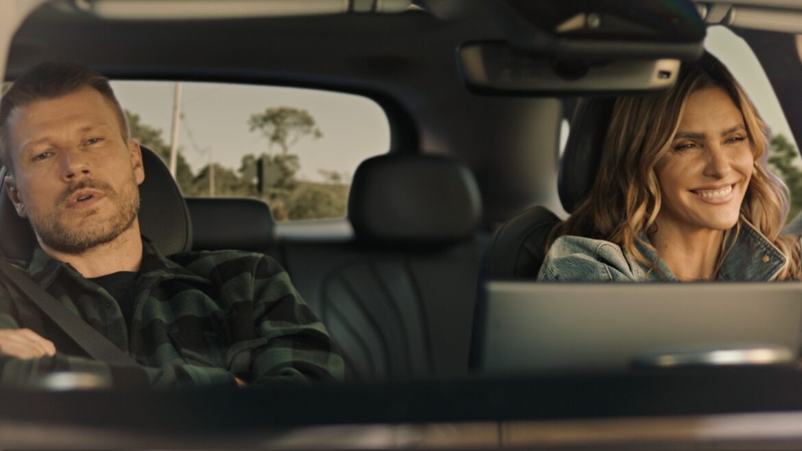 Fernanda Lima e Rodrigo Hilbert estrelam a campanha de lançamento do Geely EX5