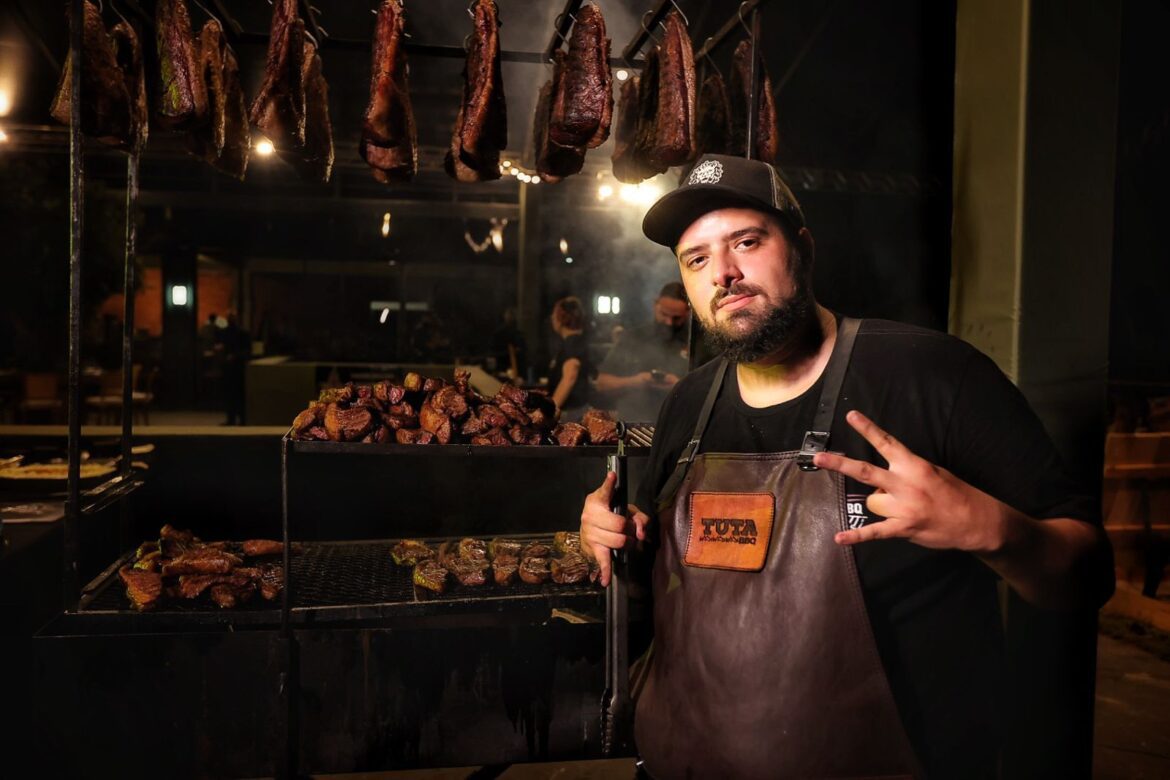 Oscarito celebra Dia dos Pais com churrascada e música ao vivo - Reprodução