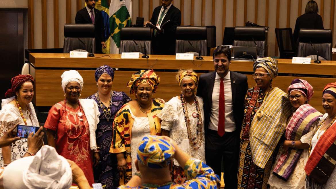 Brasil e Nigéria reforçam laços culturais em Brasília com sessão solene na CLDF e encontro entre lideranças
