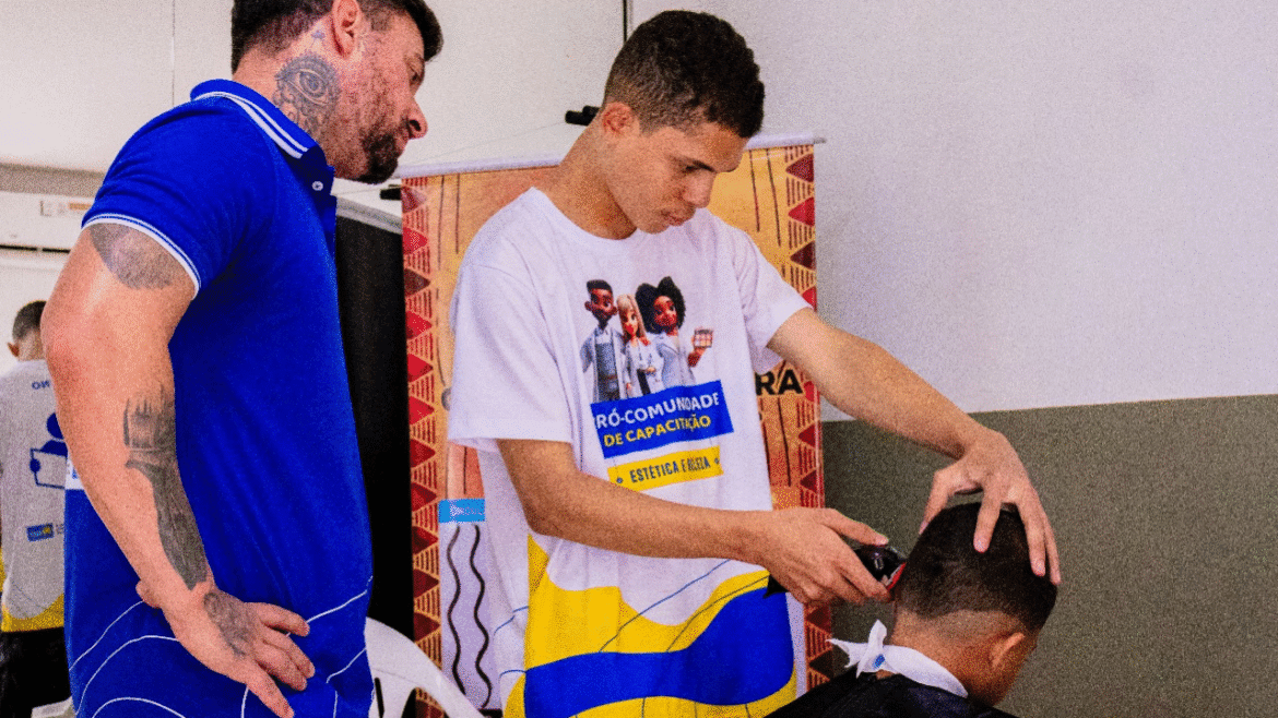 Secretaria de Trabalho e Instituto do Carinho abrem inscrições para capacitação gratuita em estética e beleza em Ceilândia