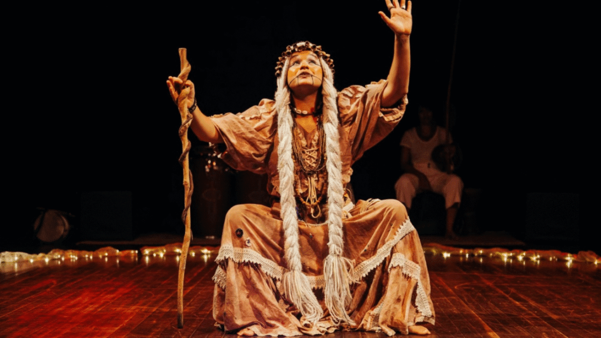 CCBB Educativo recebe cortejo poético de Maria das Alembranças no Mês do Patrimônio