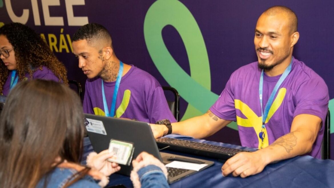 Comece o ano trabalhando: CIEE projeta mais de 68 mil vagas de estágio e aprendizagem até fevereiro
