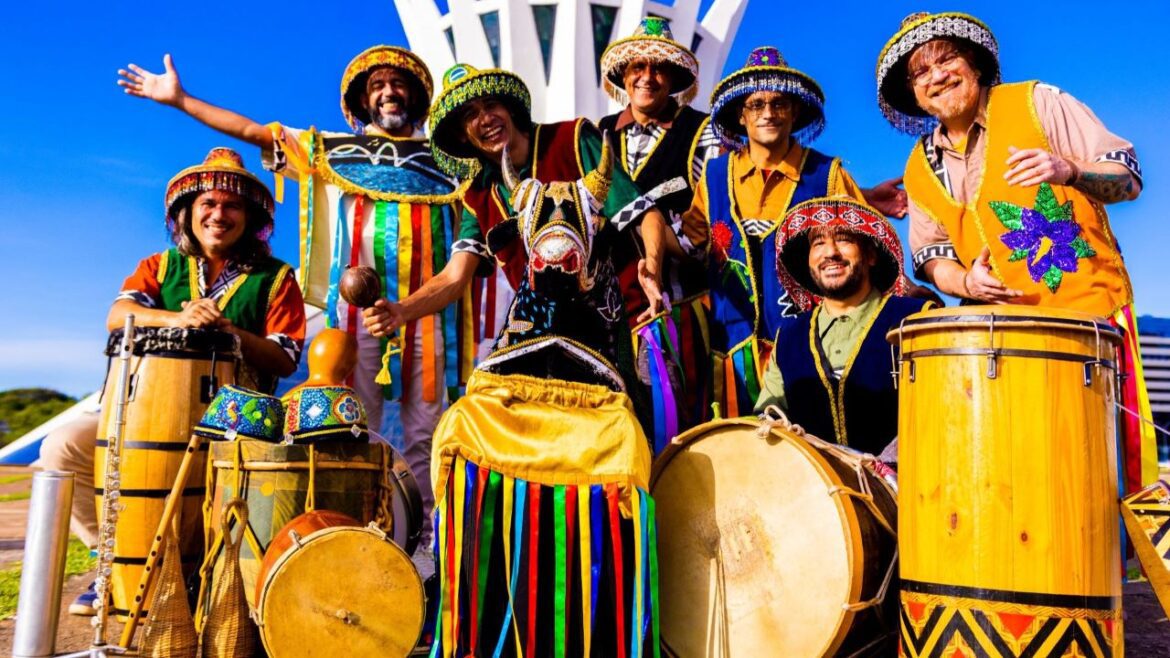 Cultura popular brasileira em alta no projeto Raízes Musicais