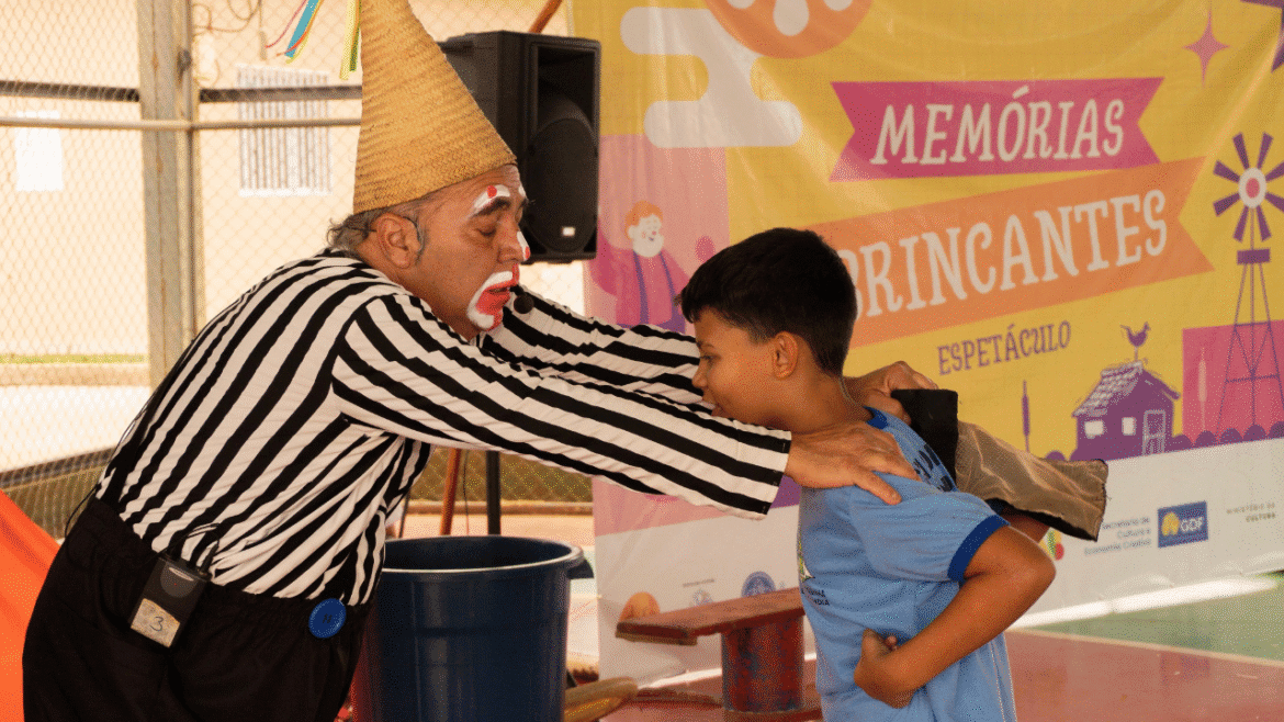 Escola Classe Maria da Torre, em Brazlândia, recebe o projeto Memórias Brincantes