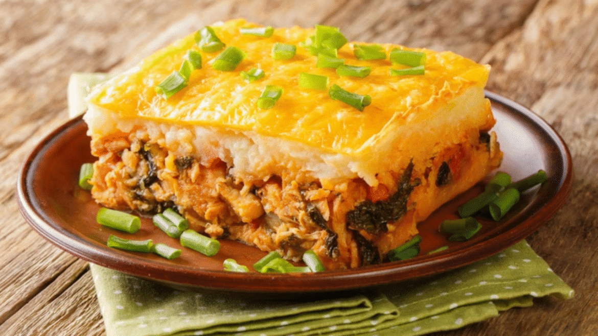 Para celebrar o Dia da Banana (22/09), aposte no Escondidinho de Frango com Banana-da-Terra do Divino Fogão