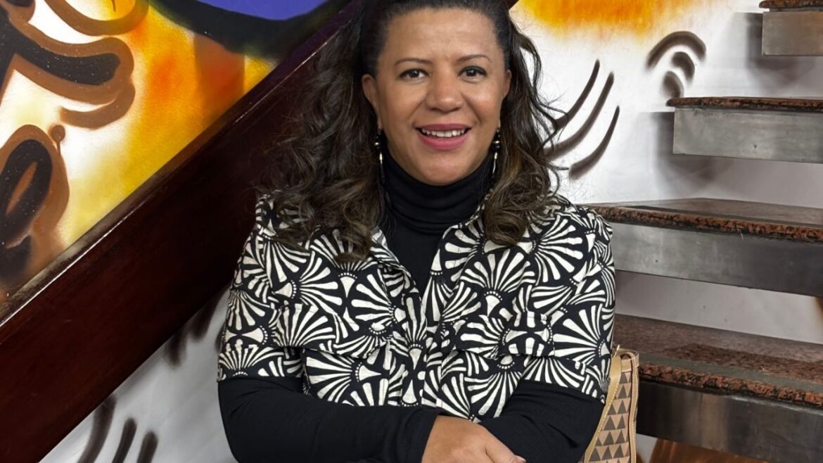 Casa de edição de livros recebe escritoras negras