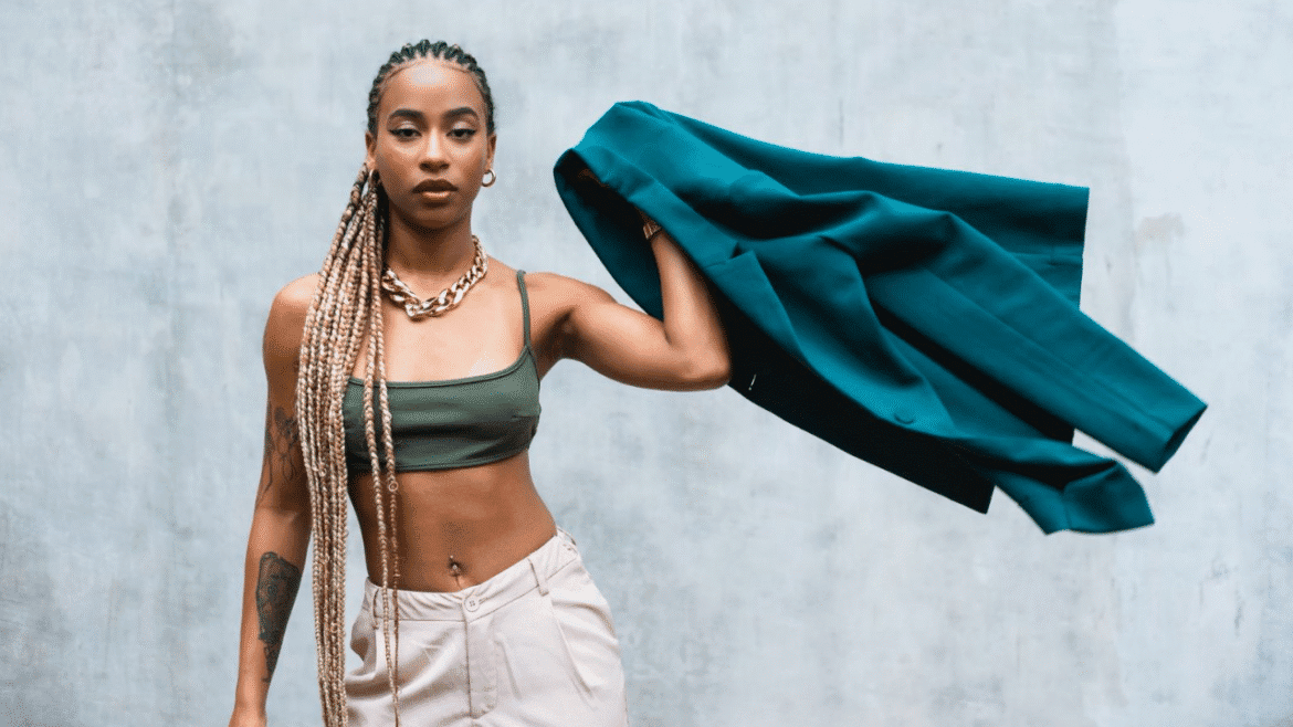 Talíz, do reality Estrelas da Casa, já dividiu palco com grandes nomes da música brasileira