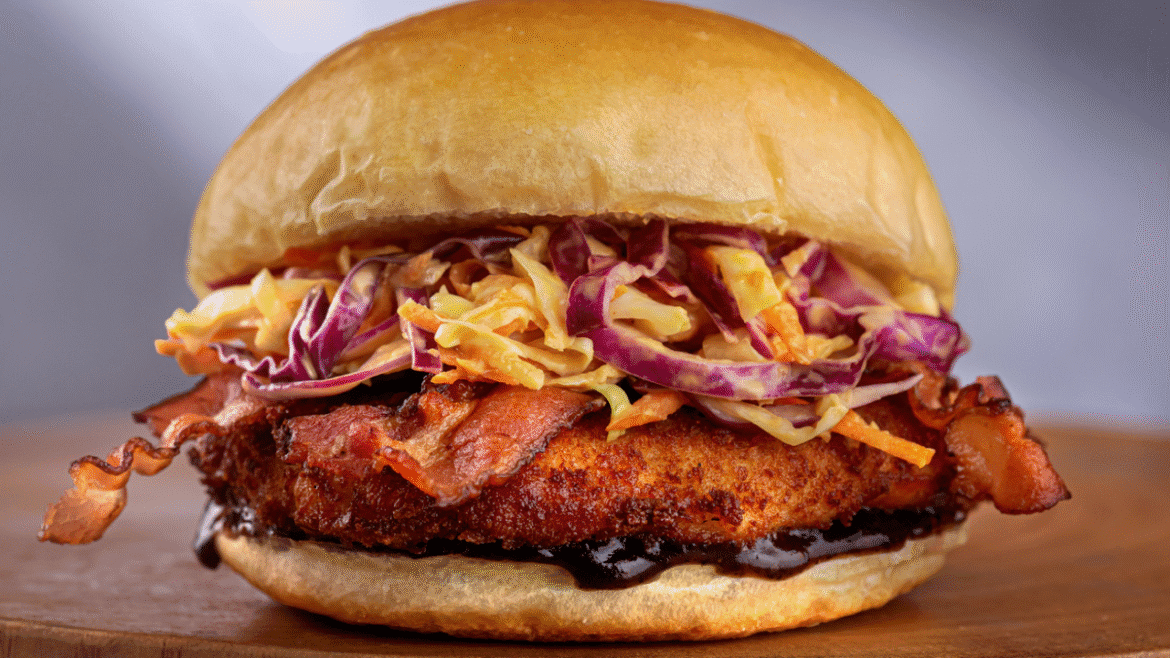 Bob Beef e Rão Burger lançam sanduíches especiais para a Semana do Cliente