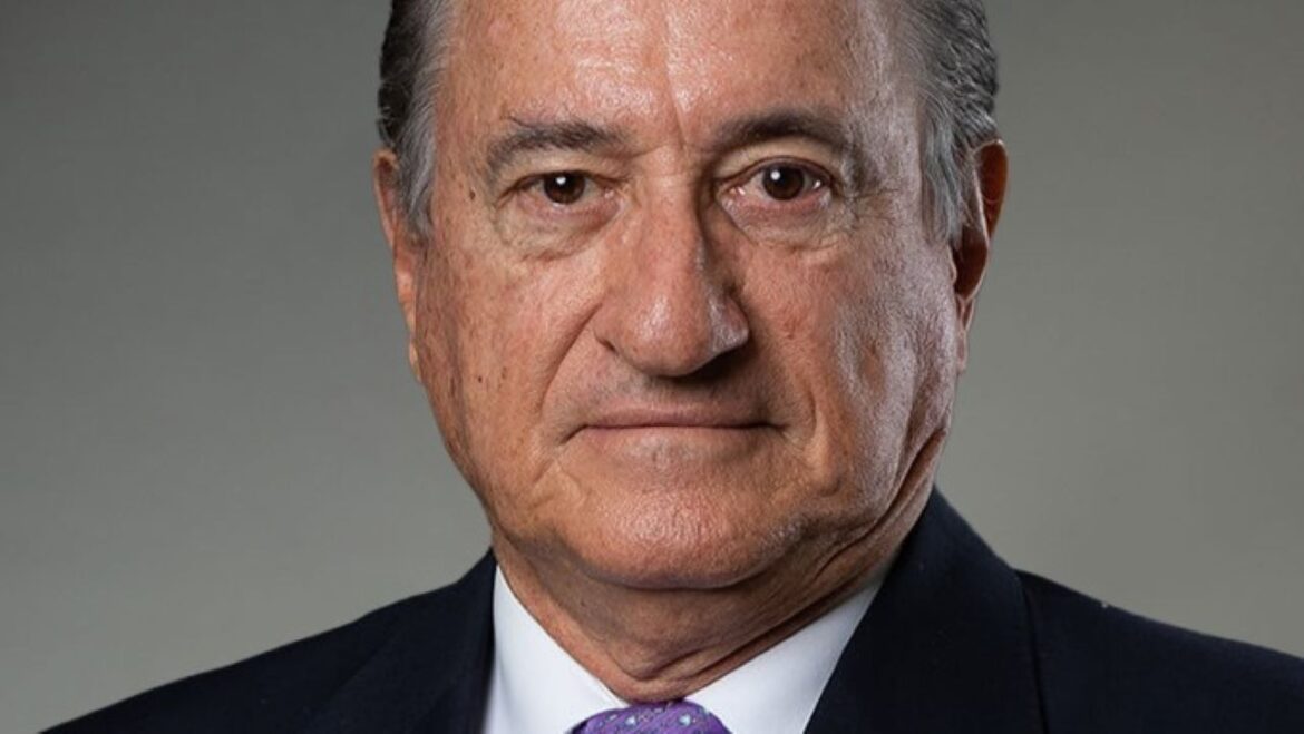 Educadores Eunice Prudente e Antônio Jacinto são vencedores dos Prêmios Professor Emérito e Guerreiro da Educação 2025