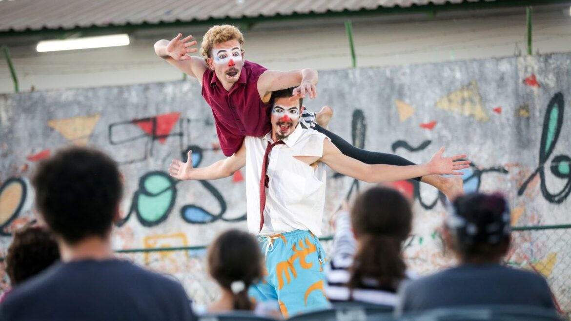 Gama se torna o palco do Festival A Cena Cênica