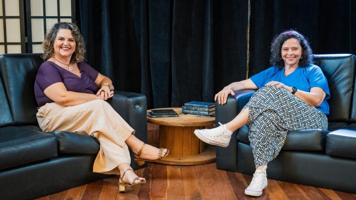 II Festival de Teatro Verônica Moreno presta homenagem à atriz Áurea Liz na noite de abertura