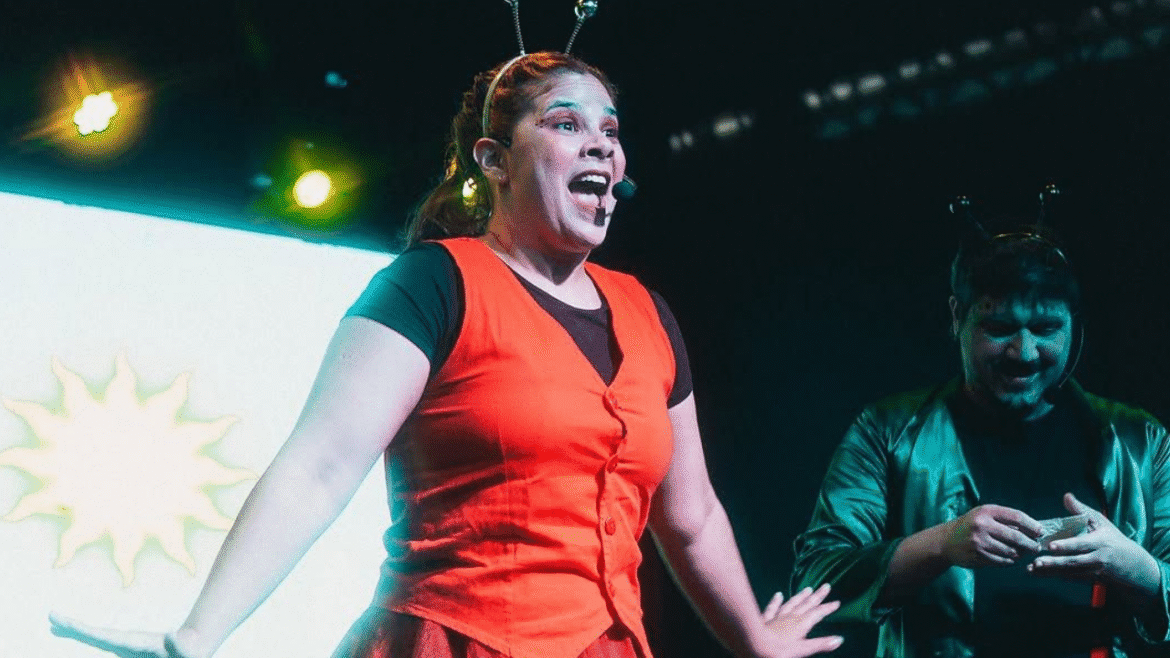 Lúcia já vou indo: a doce jornada de uma lesma ganha os palcos do Teatro Brasília Shopping