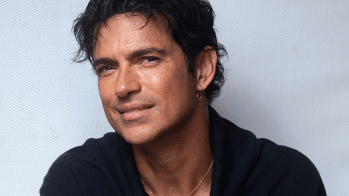 Jorge Vercillo celebra 30 anos de carreira com show em Brasília no dia 15 de novembro