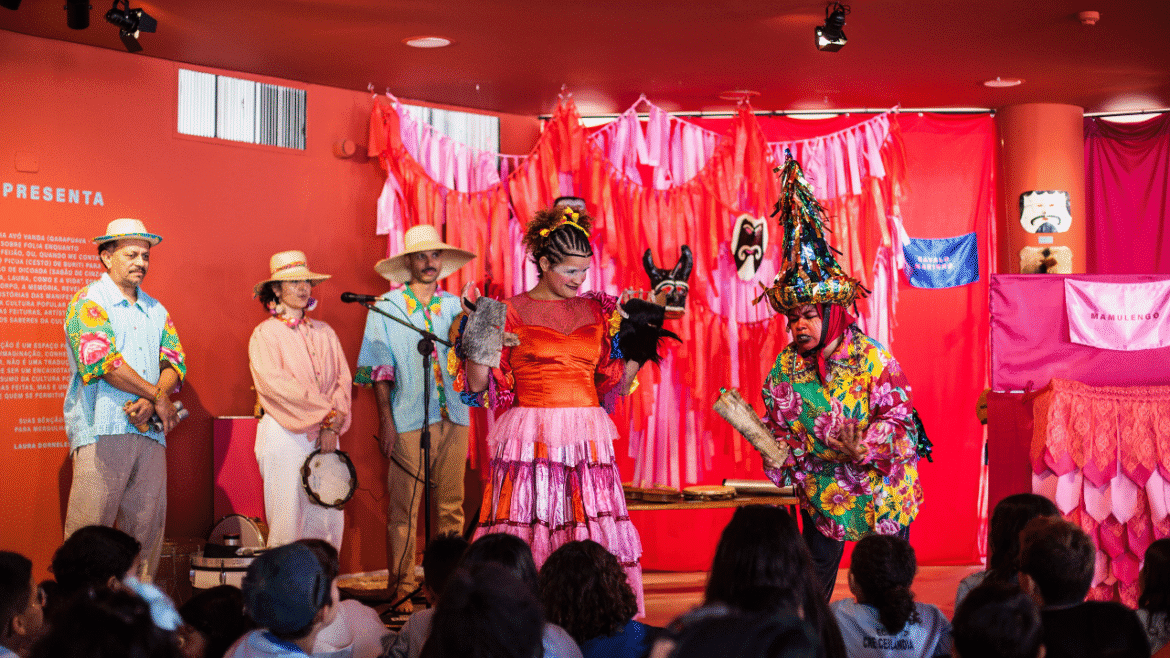 Plataforma Encantarias de Culturas Populares realiza última itinerância do ano no Espaço Cultural Renato Russo