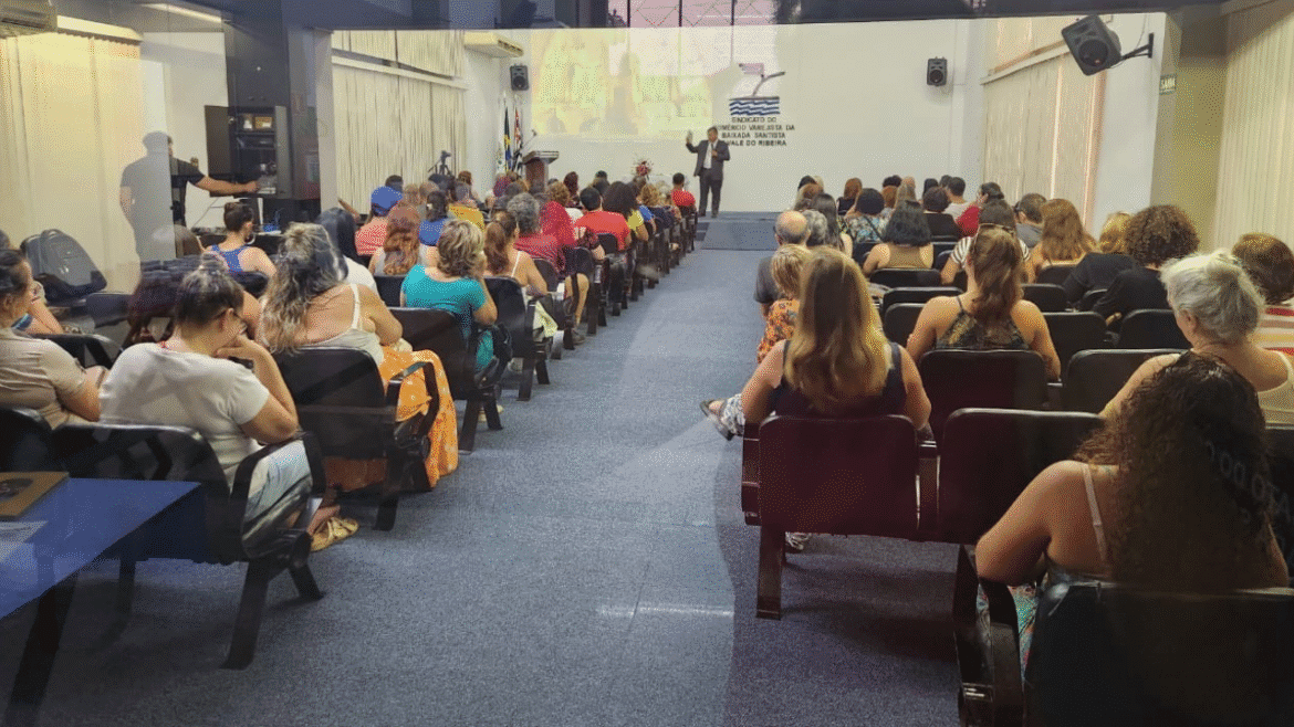 Workshop de Tarô Egípcio promove vivência de autoconhecimento e sabedoria ancestral no Espaço Cultural Renato Russo