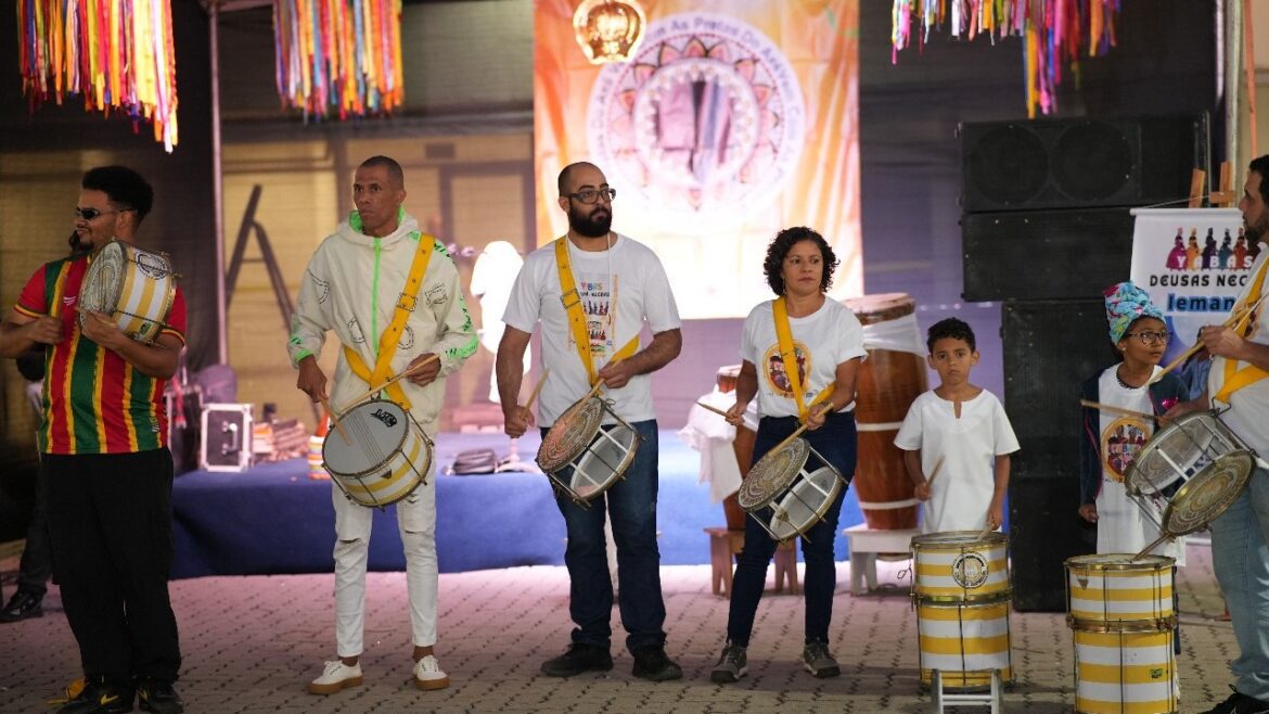 Ação celebra a força das Yabás e reafirma o poder feminino e a resistência afro-brasileira por meio da fé, cultura, ancestralidade e combate à intolerância religiosa