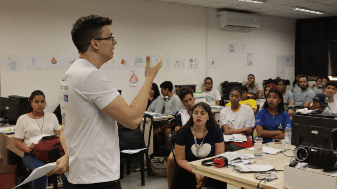 SEJUS/DF e IDECACE promovem série de aulões preparatórios para o ENEM