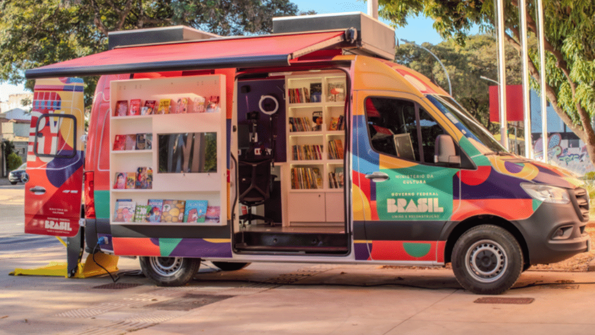 Festival Leitura Coletiva movimenta dezembro na Biblioteca Demonstrativa com música, literatura e cinema