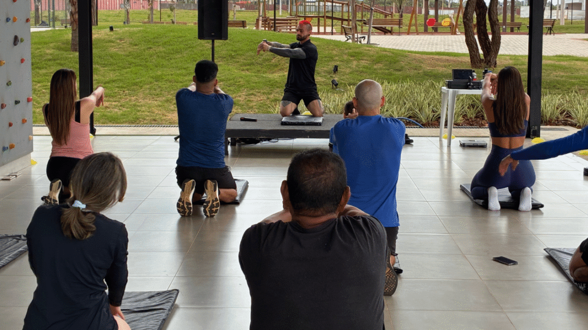 Proprietários participam de manhã de atividades físicas e bem-estar no Jardins Genebra em Brasília