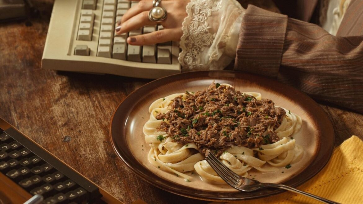 Após campanha de sucesso, Spoleto mantém costela desfiada no cardápio da rede