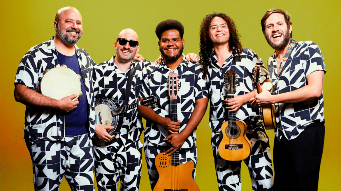 A Última Batucada Celebra o Ano Do Samba e Do Choro Em Brasília No Conic Com Teresa Cristina, Samba Urgente, Divinas Tetas e Elas Que Toquem, Em 20 De Dezembro