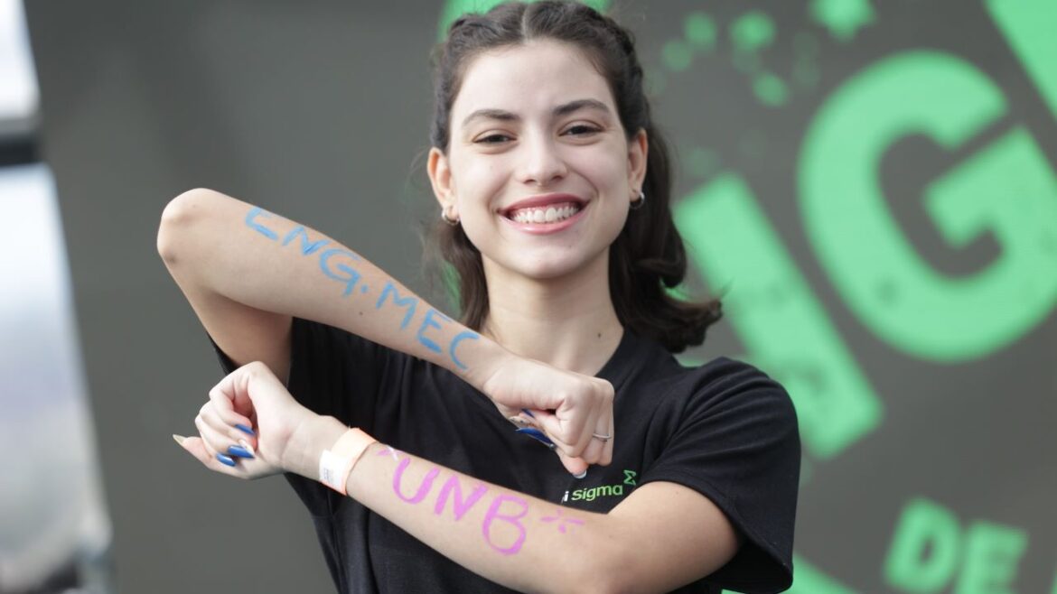 Festa dos Aprovados do Sigma transforma conquistas acadêmicas em rito de passagem na Torre Digital de Brasília