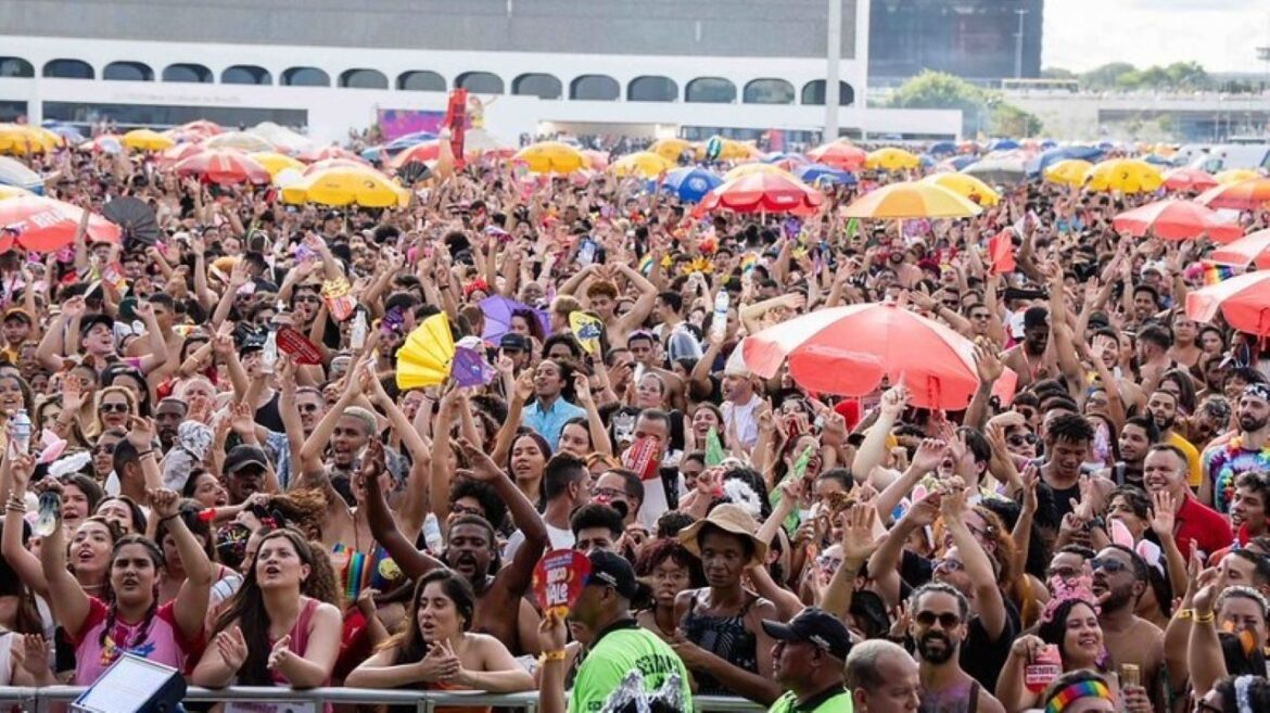 Plataforma Carnaval Monumental leva 6 blocos para o Museu Nacional