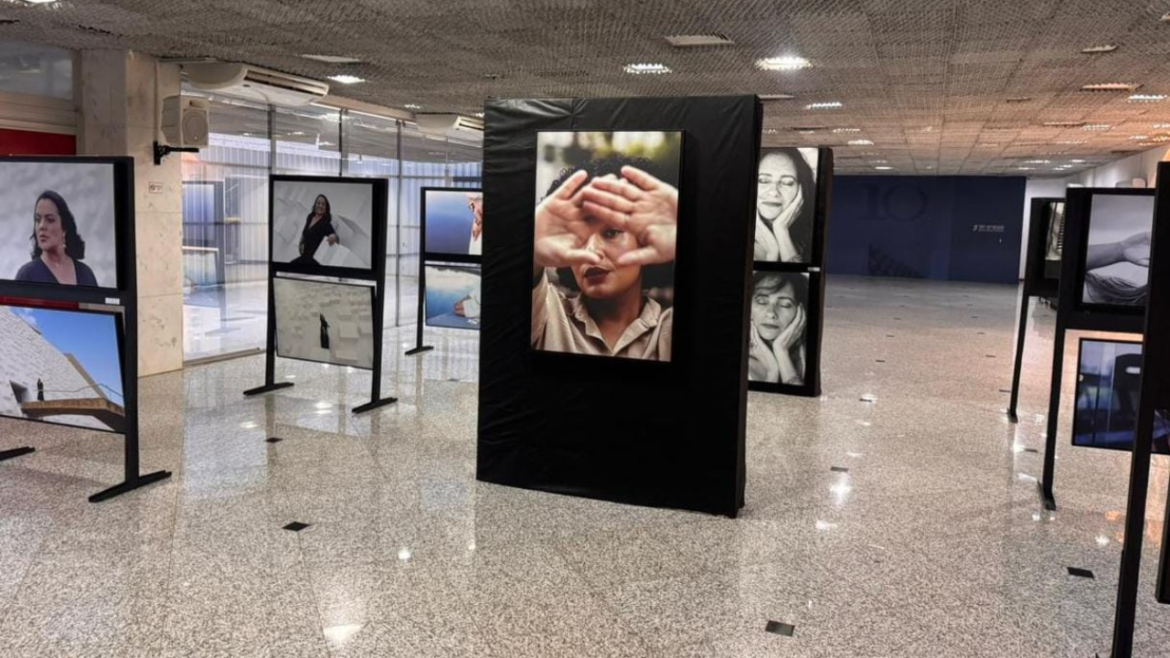 Exposição fotográfica "Marias" é aberta no TRT-10 e convida à reflexão sobre o enfrentamento à violência contra a mulher