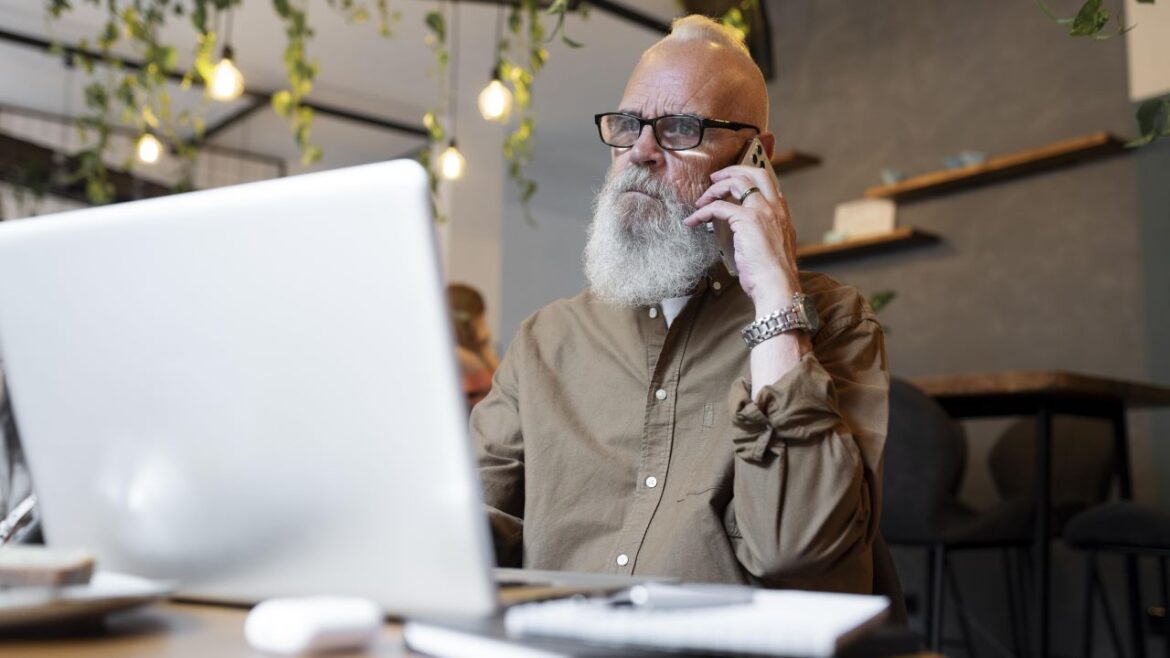 Empreendedorismo entre pessoas 60+ cresce no Brasil impulsionado por renda e propósito