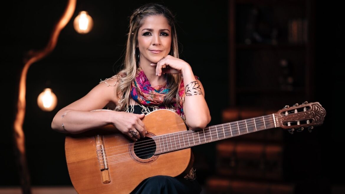 Catarina Bastos apresenta prévia do álbum “Um Canto, Um Jardim” em Brasília