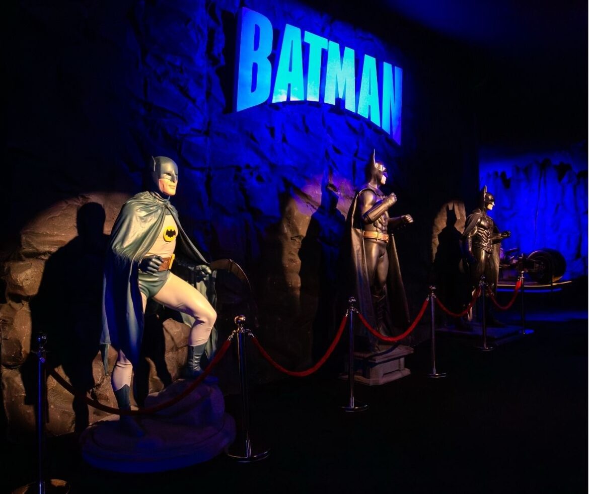 Casa Warner Presenteia Geeks e Amantes da Cultura Pop,