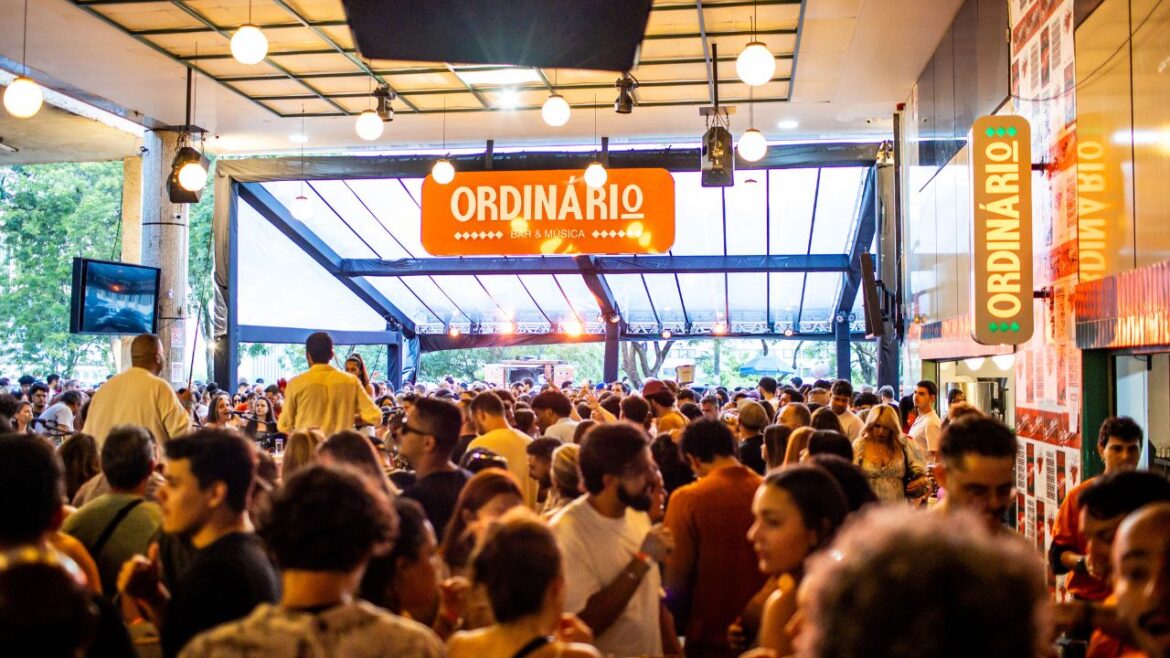 Ordinário Bar promove fim de semana com feijoada, samba e muito pagode