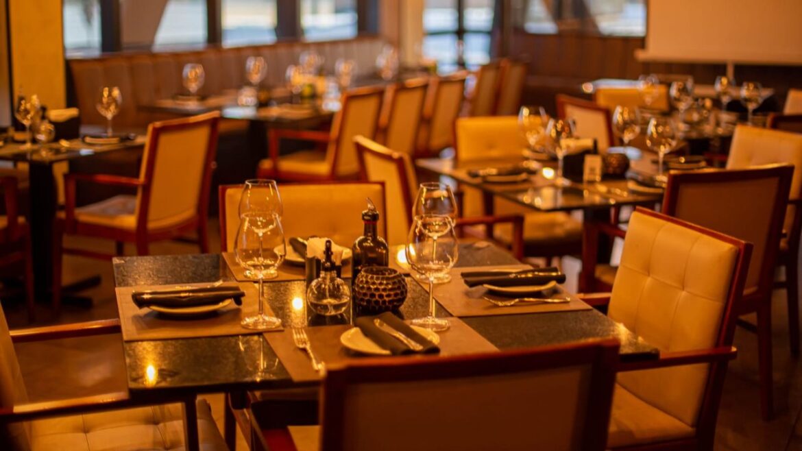 "Vinhos & Fragrâncias" propõe jornada sensorial com vinhos e fragrâncias em uma degustação no restaurante Santé Lago